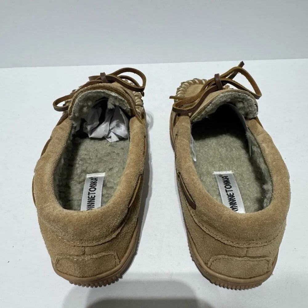 Minnetonka Moccasin Slippers Size 1 M Big Kid